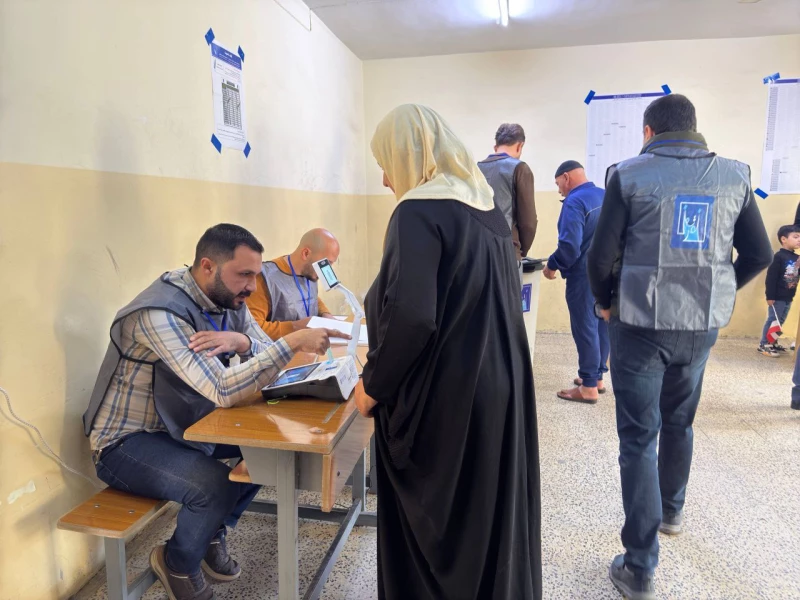 المفوضية تقول إن نسبة التصويت في الانتخابات البرلمانية بلغت 56.11%