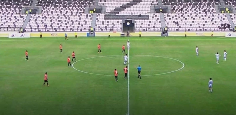 "المستحقات المالية" تنهي مباراة القاسم والكهرباء بعد 17 دقيقة من انطلاقها