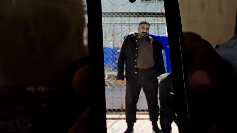 قبل إخراجه بيومين من السجن.. التعذيب يعيد معتقلاً إلى أهله "جثة" في الأنبار