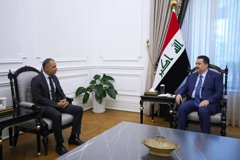 السوداني يستقبل السفير البريطاني في بغداد.. حوار حول الانتخابات وتعزيز العلاقات