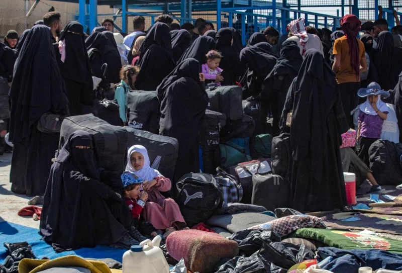 ‏"فرانس برس": أكثر من 800 عراقي غادروا "الهول".. مساع لإغلاق المخيّم قريباً