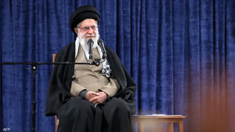 المرشد الإيراني يهاجم ترامب: نعدّه مجرماً