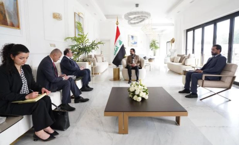 مكتبه: الحلبوسي ناقش مع القائم بالأعمال الأميركي إجراءات الحكومة "الإيجابية" مع معتقلي "داعش"