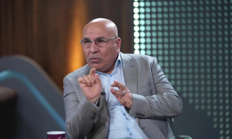 نائب يتحدث عن "أعراض" لنهاية النظام السياسي: ليس عمل البرلماني "تبليط الشوارع"