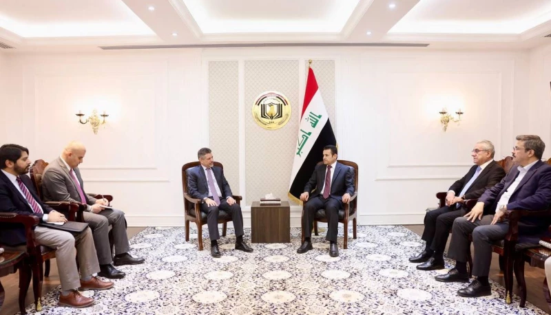 الاتفاقية الأمنية بين العراق وإيران على الطاولة.. تفاصيل اجتماع الأعرجي والقائم بأعمال سفارة واشنطن