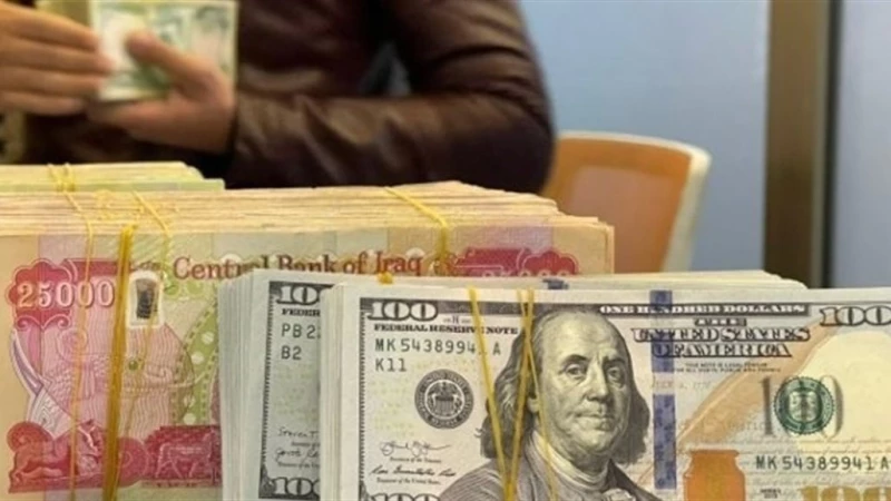 الإجراءات الأميركية ترفع سعر الدولار في العراق.. وخبير: الحرب ستجعله يتجاوز عتبة 2000 دينار
