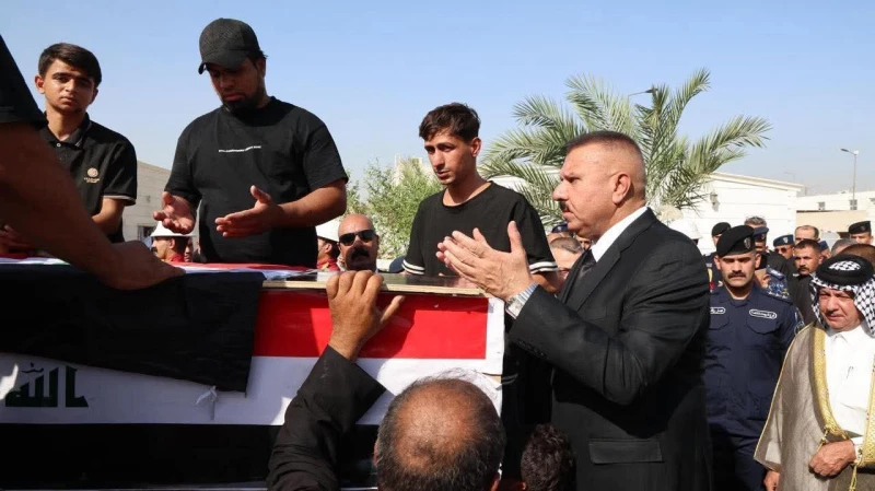 وزير الداخلية ينعى المنتسبين الذين قتلوا في نزاع عشائري: حربنا مفتوحة.. وهذه دعوتنا للعراقيين