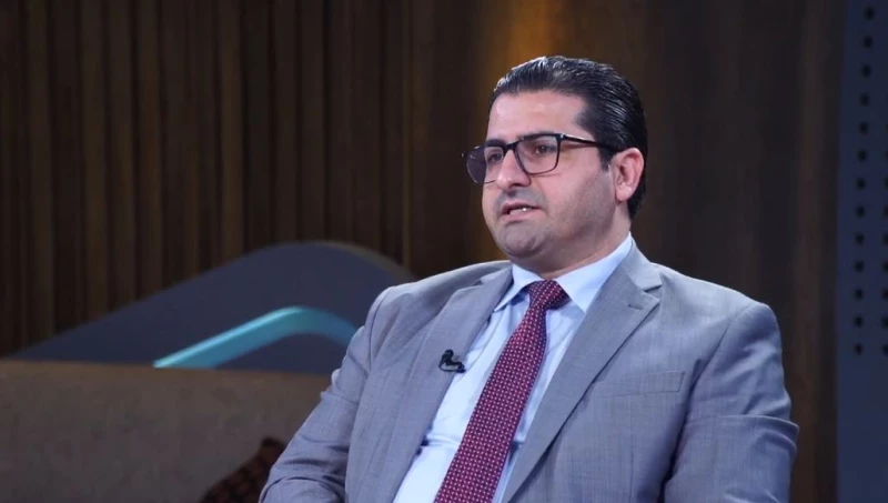 الإطار متأثر بإيران وبافل طالباني طُرح بسبب غياب البدائل.. هل شارك الصدريون بالانتخابات؟