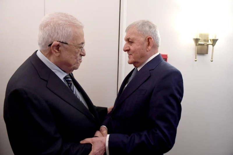 رئيس الجمهورية يلتقي الرئيس الفلسطيني ويؤكد ضرورة منع تكرار العدوان على غزة