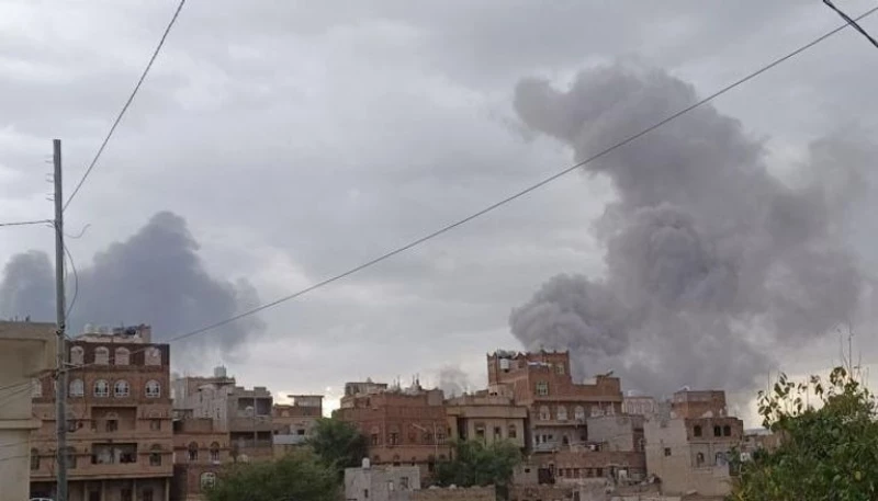 الحوثيون يعلنون مقتل وإصابة عدد من الصحفيين والصحفيات بقصف إسرائيلي استهدف اليمن