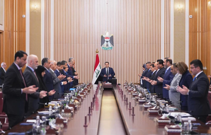 أكد الابتعاد عن "العواطف والانفعال".. السوداني يدعو الوزراء إلى انتفاضة بعد حريق الكوت