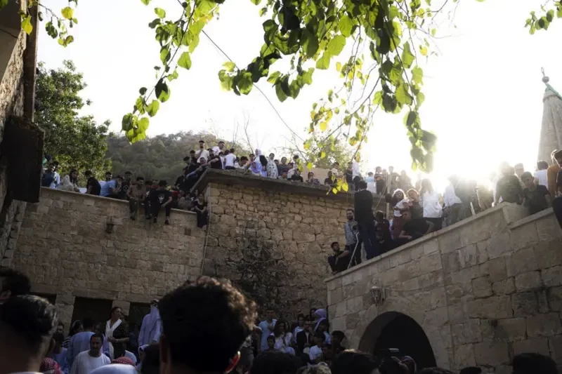محافظ نينوى يمنح الأيزيديين عطلة لـ6 أيام بدءاً من الغد