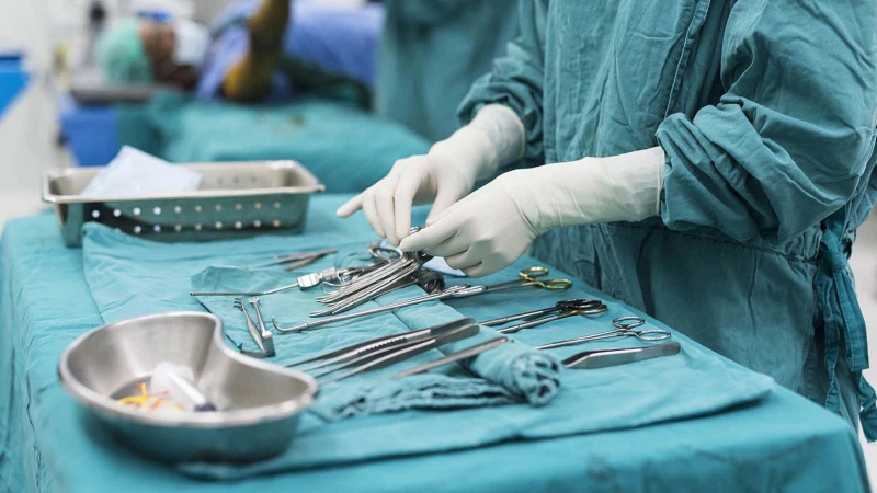 نقابة الأطباء: يُمنع نشر مقاطع تتضمن مناطق حسّاسة من الجسم بحجة عمليات التجميل