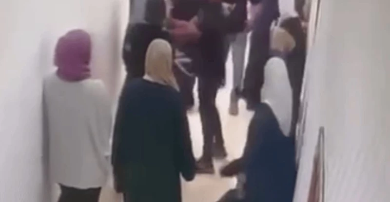 لكمها وأسقطها أرضاً.. وزير التربية يوعز بتشكيل لجنة بشأن فيديو الاعتداء على معلّمة بكربلاء