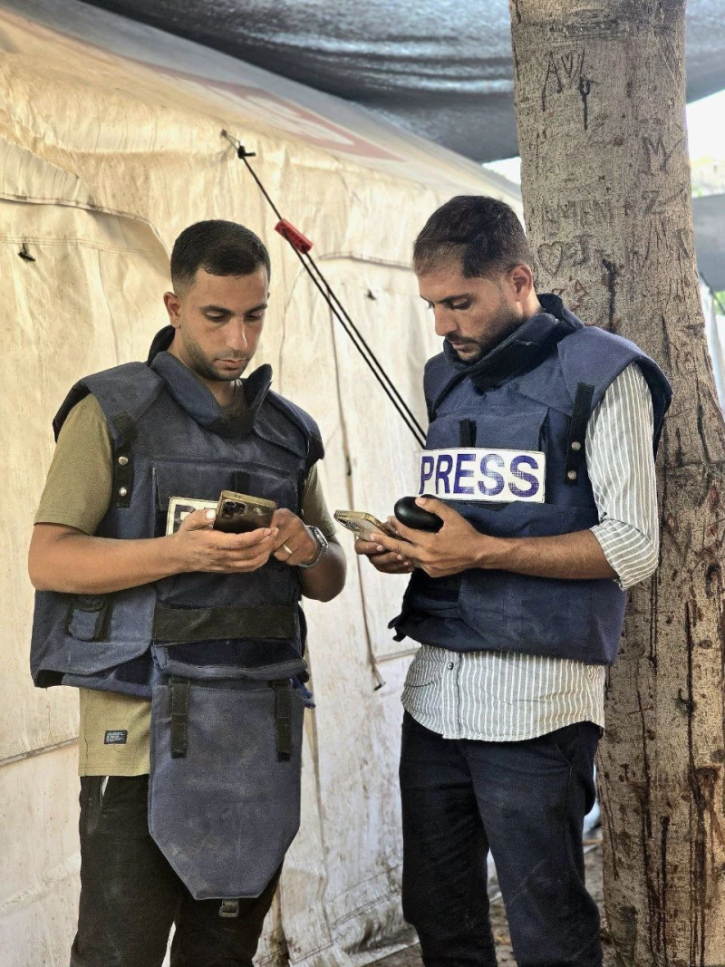 بينهم مراسل الجزيرة.. اغتيال صحفيين فلسطينيين بقصف إسرائيلي على غزة