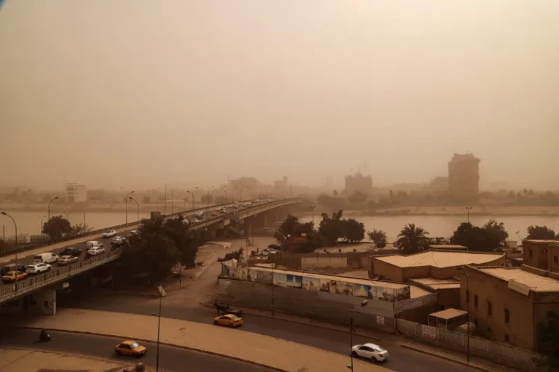 آخر تحديثات طقس العراق: موجة الغبار ستبدأ بالانحسار.. وأمطار رعدية تزور عدة محافظات