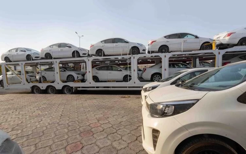 بدءاً من اليوم.. الجمارك تطبق التعرفة الجديدة على سيارات "الهايبرد" والذهب وسلع أخرى