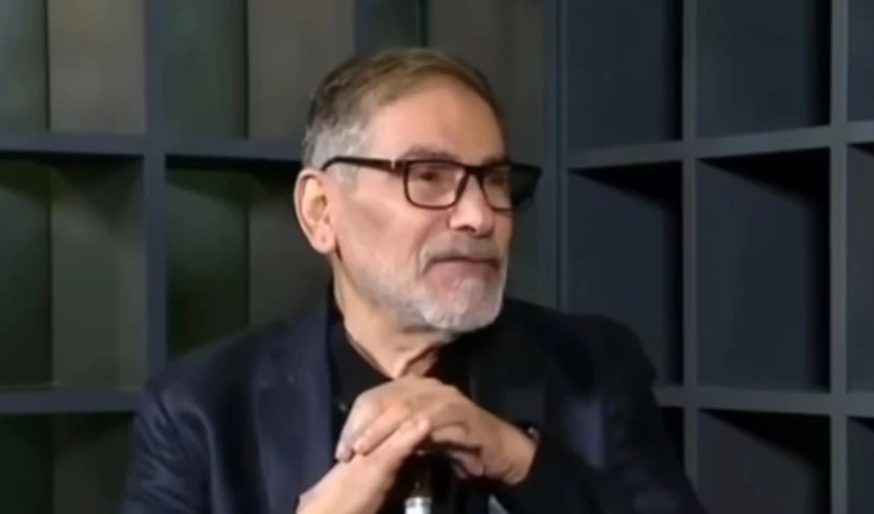 "بقيت 3 ساعات وصلّيت تحت الأنقاض".. شمخاني يروي لحظات ما بعد استهداف منزله بقصف إسرائيلي
