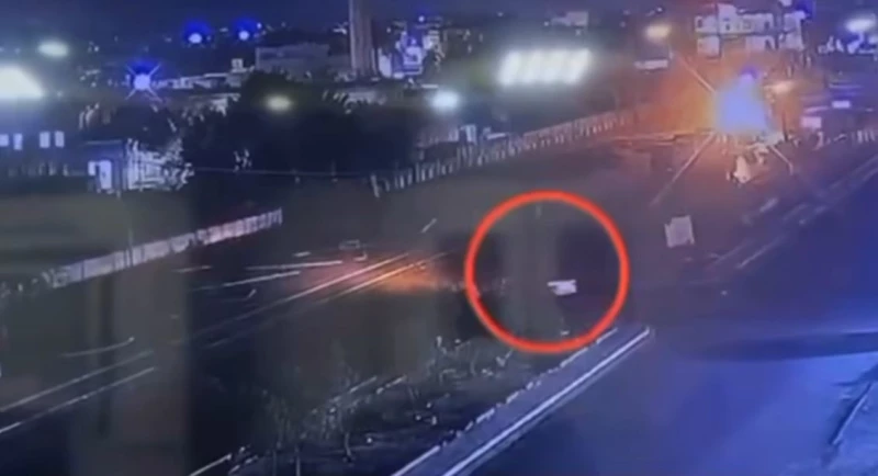 اعتقال عصابة اعتدت على مسنّ وسرقت أمواله تحت تهديد السلاح في بغداد (فيديو)