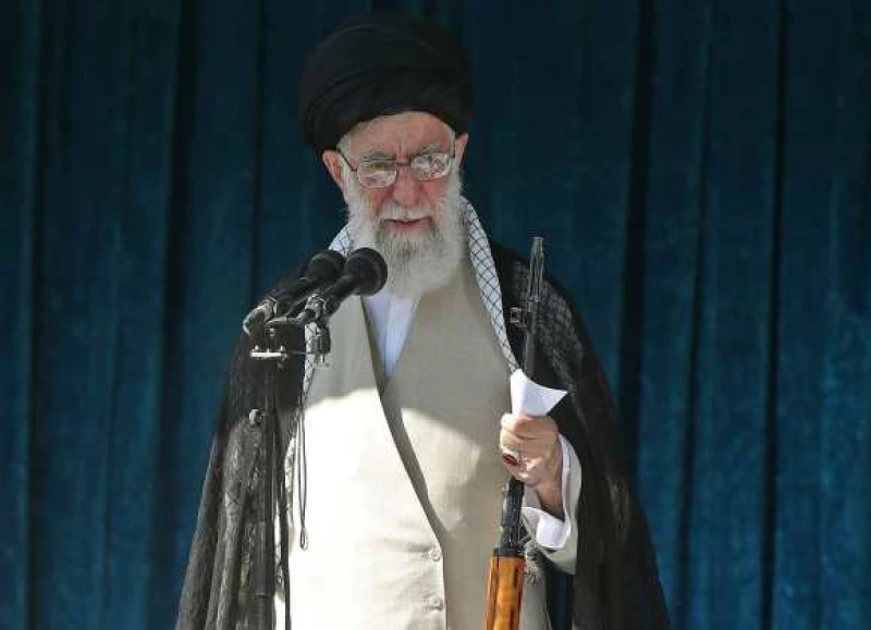 خامنئي يؤكد مقتل "قادة وعلماء" ويتوعد إسرائيل بـ"عقاب شديد ومصير مؤلم"