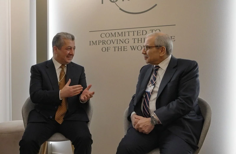 سوريا والمنطقة على الطاولة.. مسرور بارزاني يلتقي رئيس حكومة لبنان في دافوس