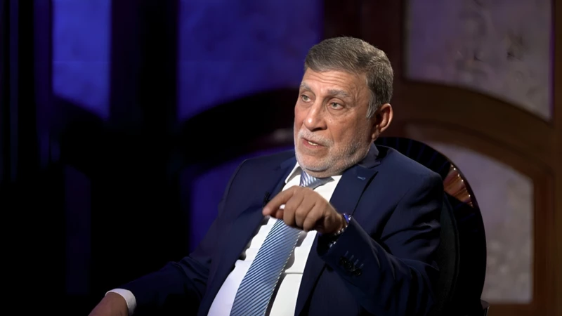 تحدث عن الشرع والتطبيع والفصائل.. الشابندر يخاطب السوداني والقيادات السياسية: استعدوا لمرحلة الحصار 