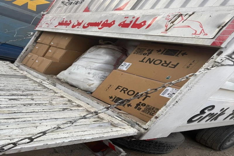 مشروبات كحولية في "تانكي" وأسمدة وزيوت محرّكات.. الجمارك تضبط شاحنات وإرساليات مخالفة