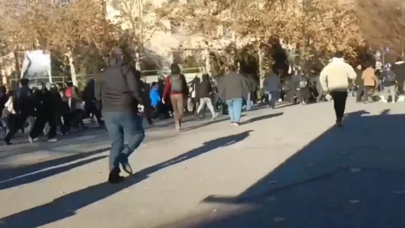 الحرس الثوري: تدخل ترامب و"مسؤولين صهاينة وجماعات إرهابية" أعطى نمطاً جديداً للاحتجاجات