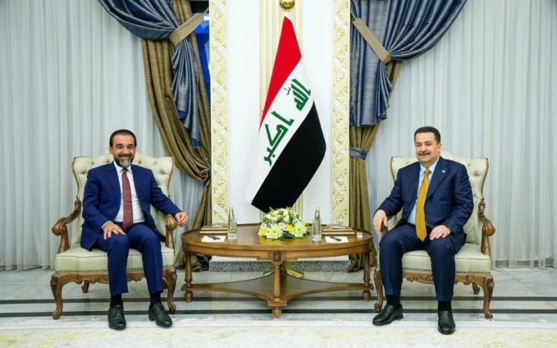 تبادلا التهاني وتباحثا في تشكيل الحكومة.. لقاء يجمع السوداني والحلبوسي