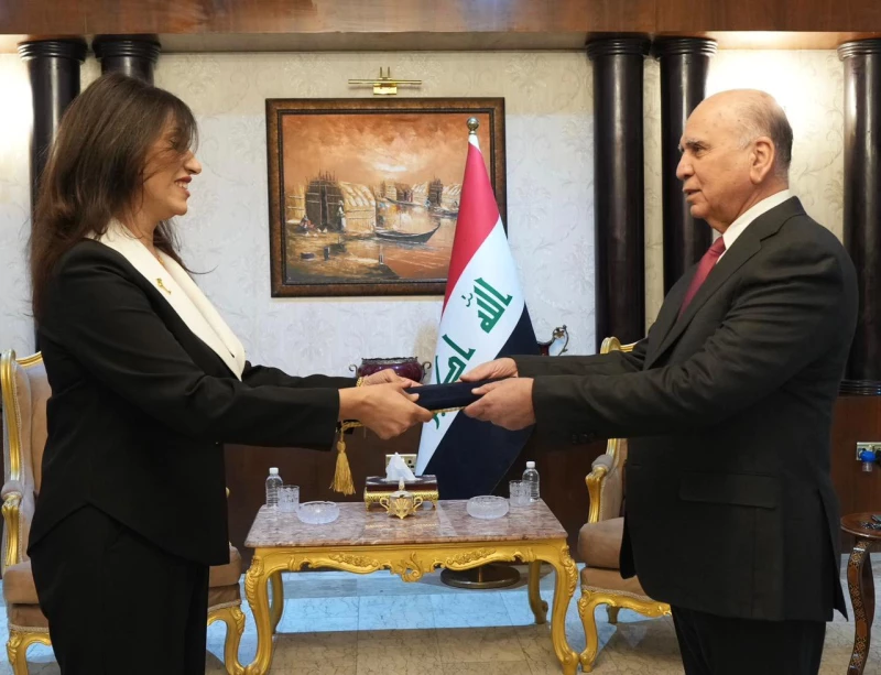 فؤاد حسين يتسلّم أوراق اعتماد سفيرة فلسطين: حريصون على دعم حقوق الشعب الفلسطيني