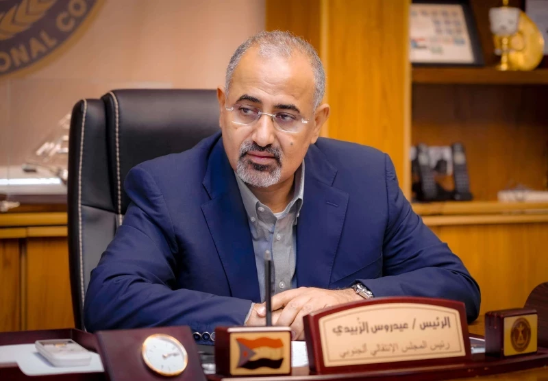 السعودية تؤكد هروب زعيم الانفصاليين اليمنيين إلى الإمارات