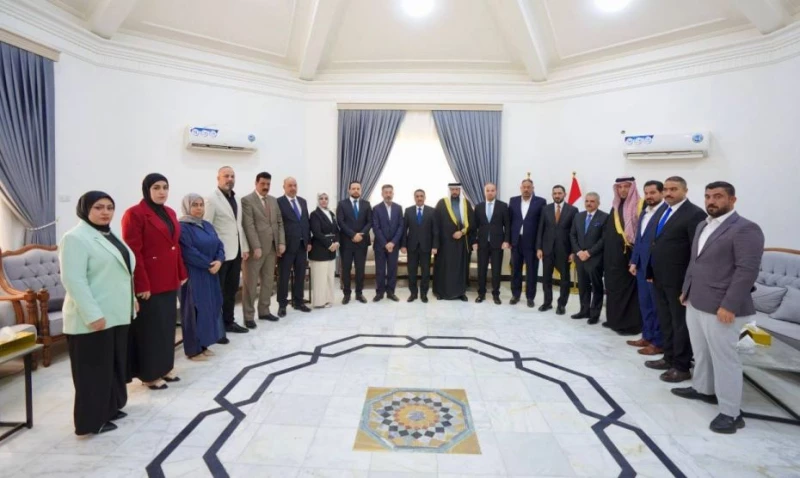 وزير التربية لمرشحيه في الرمادي: هذا اللقاء لن يكون الأخير