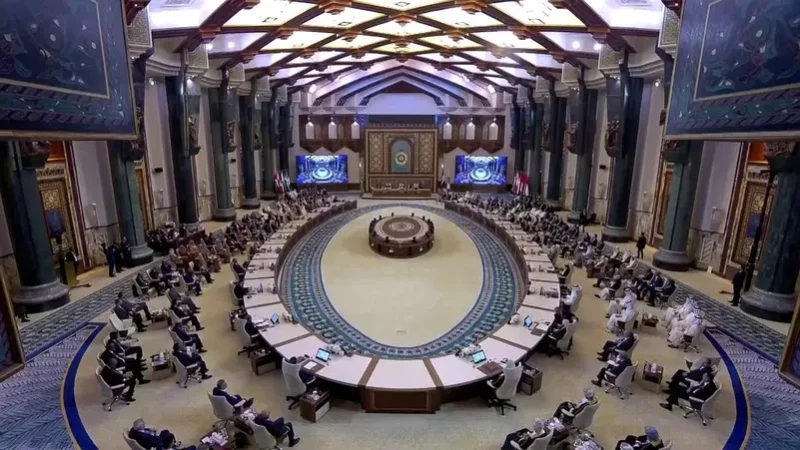 بالأرقام.. نائب يكشف حجم الأموال المنفقة على مؤتمر "القمّة العربية" في بغداد