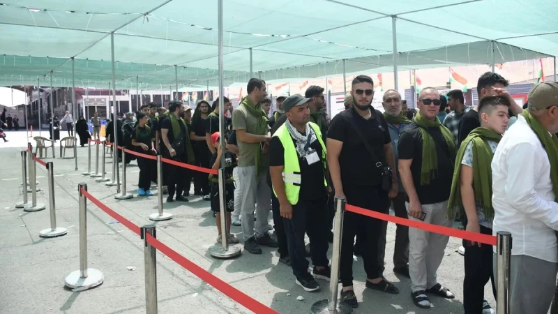 سيذهبون إلى الأربعينية.. كوردستان تستقبل أكثر من 100 ألف زائر عبر منفذ "حاج عمران" 