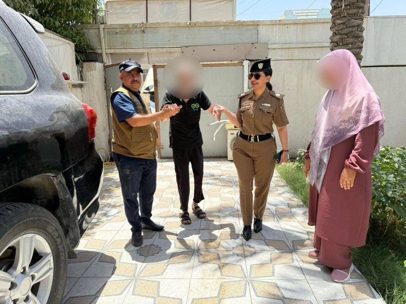 تركه أبناؤه وحيداً 7 سنوات.. الشرطة المجتمعية في بغداد تستجيب لمناشدة مسن (صور)