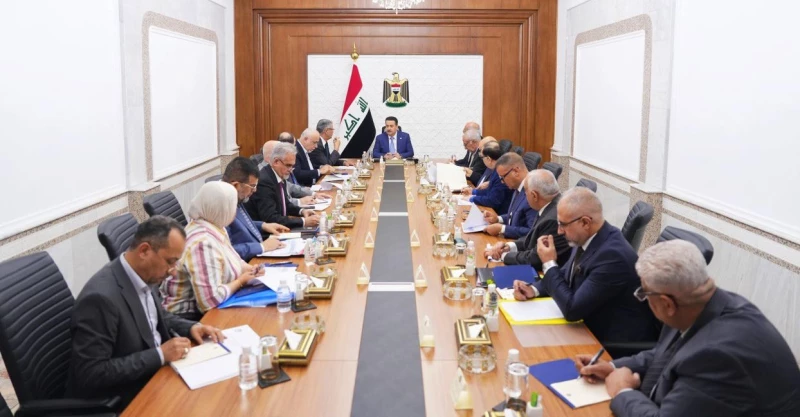 الحكومة تبحث تنويع منافذ التصدير النفطية ومنظومات الخزن