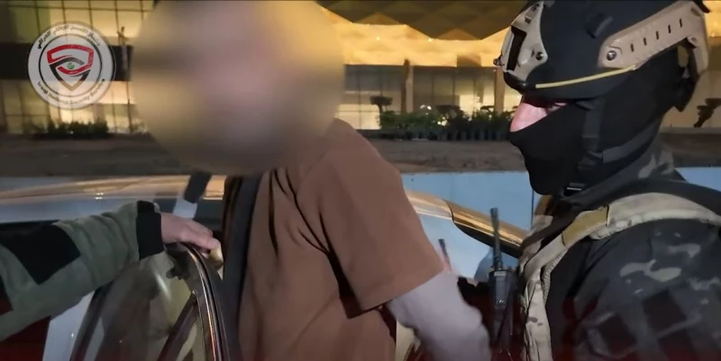 "أذبحك وأفجّر بيتك".. اعتقال شبكة متخصصة بتهديد المواطنين بهدف الابتزاز في بغداد (فيديو)