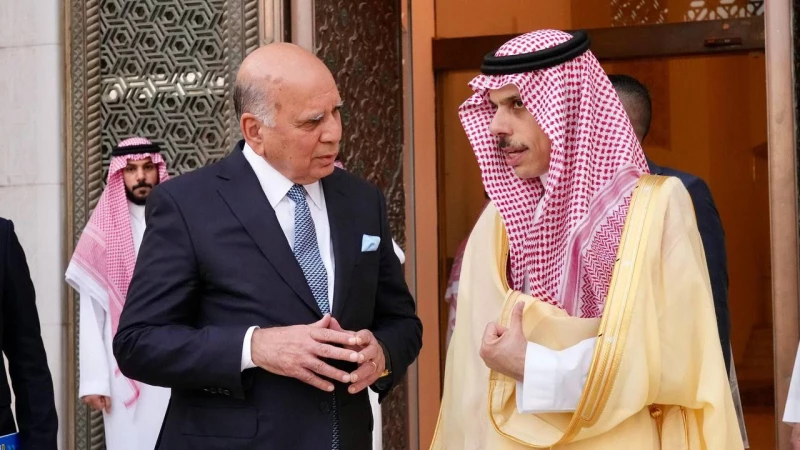 لقاء بنظيره السعودي.. فؤاد حسين يحذر من فشل المفاوضات الإيرانية الأميركية: يقود إلى بدائل خطرة 