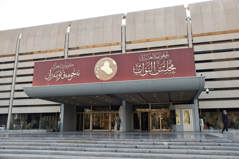 "الجبال" تنشر أسماء أصهار وأبناء المسؤولين فيها.. الخارجية البرلمانية ترفض قائمة السفراء الجدد 