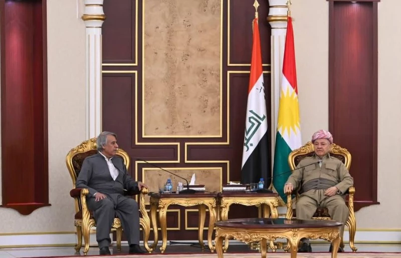 الرئيس بارزاني لجمع من الشباب الكورد في المهجر: شكّلوا جماعة ضغط قوية لكوردستان 