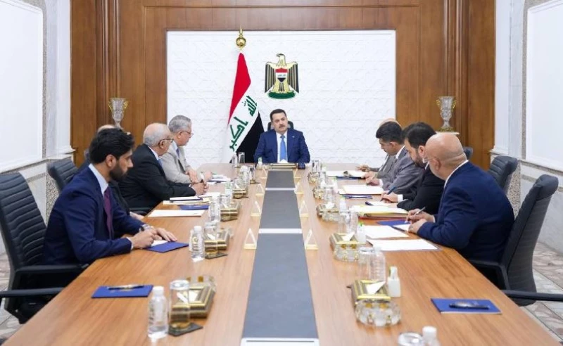 تسديد مستحقات الكهرباء وتعظيم الموارد.. اجتماع حكومي بشأن تطوير مشتقات النفط  